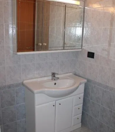 Terme Apartamento *